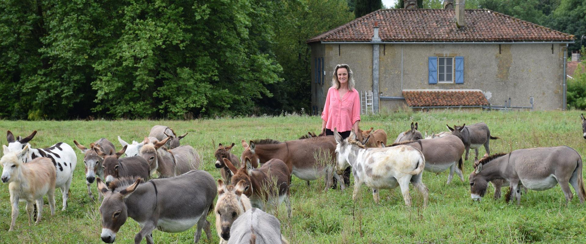 Carole et ses ânes miniatures